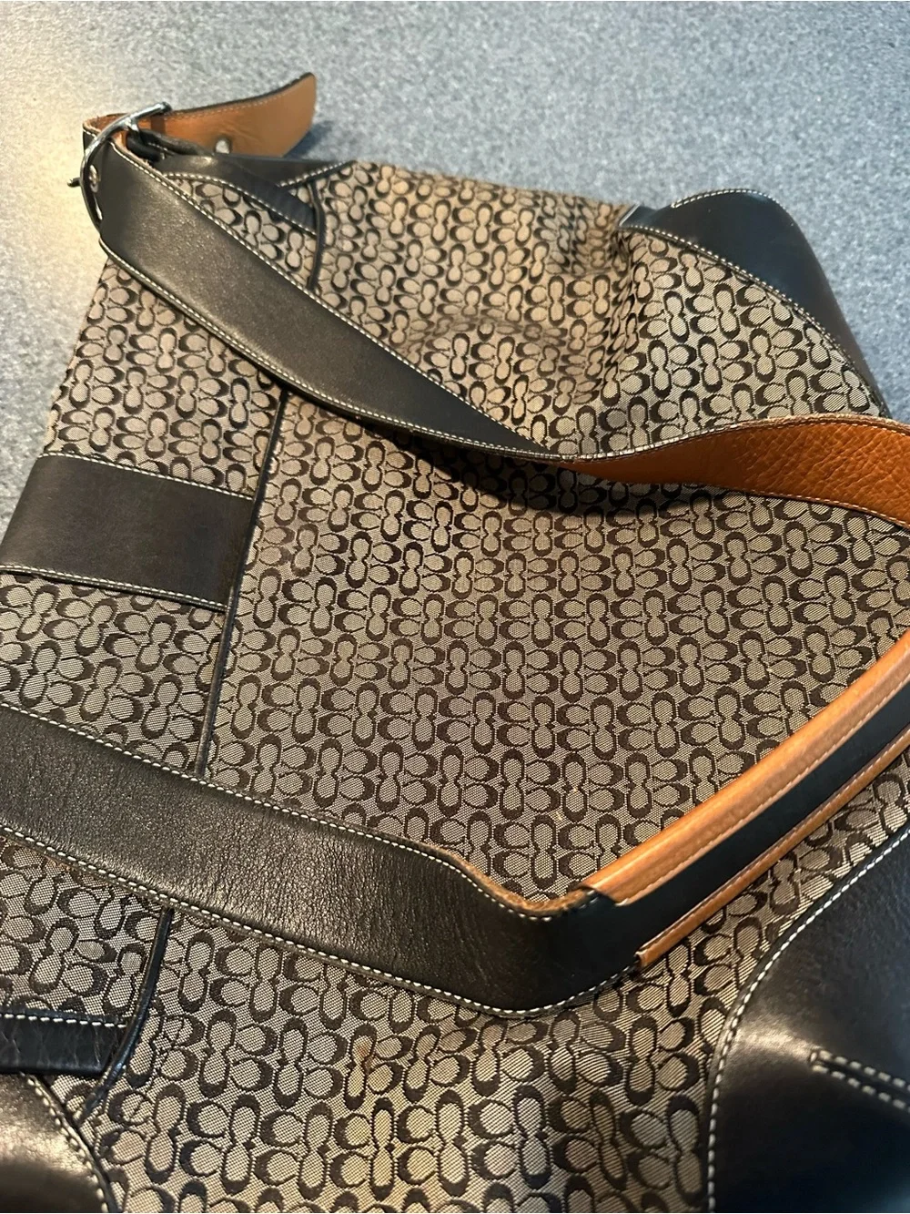 Coach Black Signature Canvas Shoulder Bag - Picture 6 of 6
